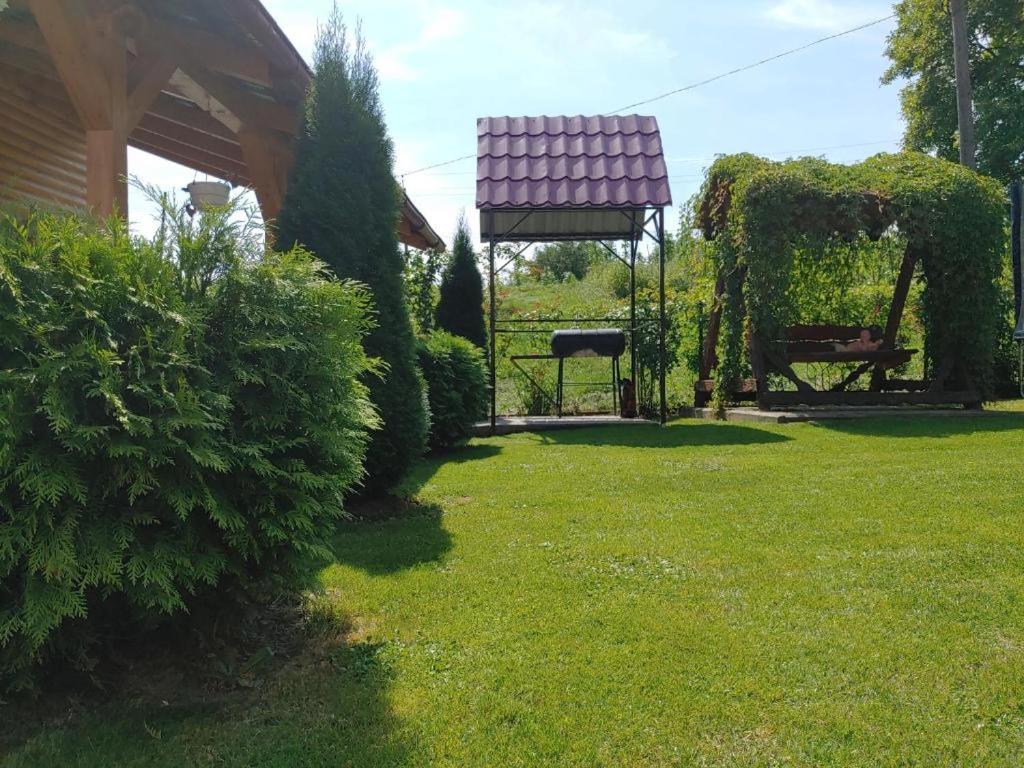 Cottage house 亚列姆切 外观 照片