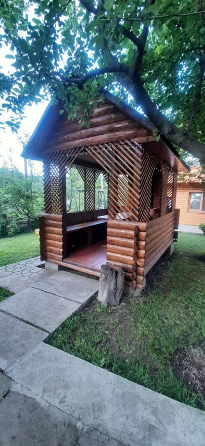 Cottage house 亚列姆切 外观 照片
