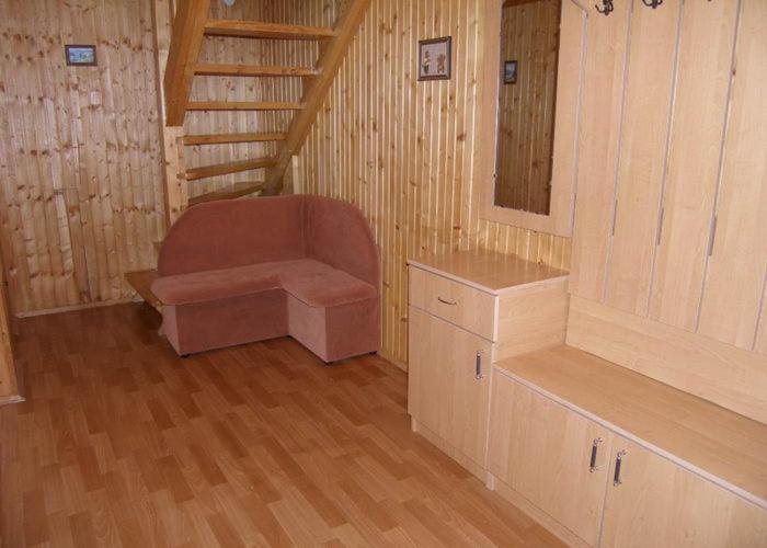Cottage house 亚列姆切 外观 照片